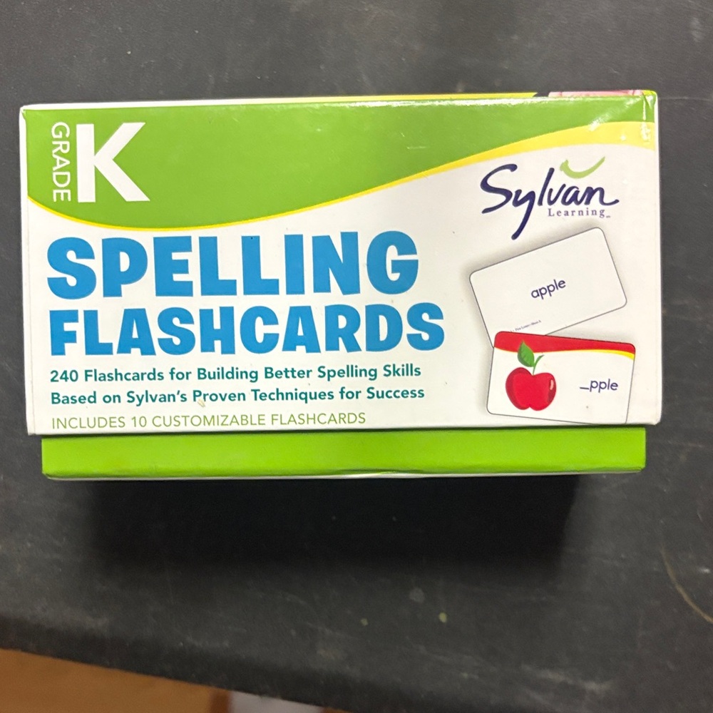 Sylvan Learning Grade K Spelling Flashcards